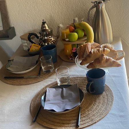 La Maison Du Commandeur Maine-de-Boixe Bagian luar foto